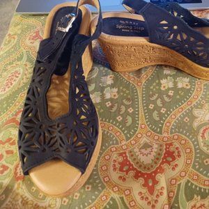 Spring Step 6.5 6 1/2 37 sandals heels shoes